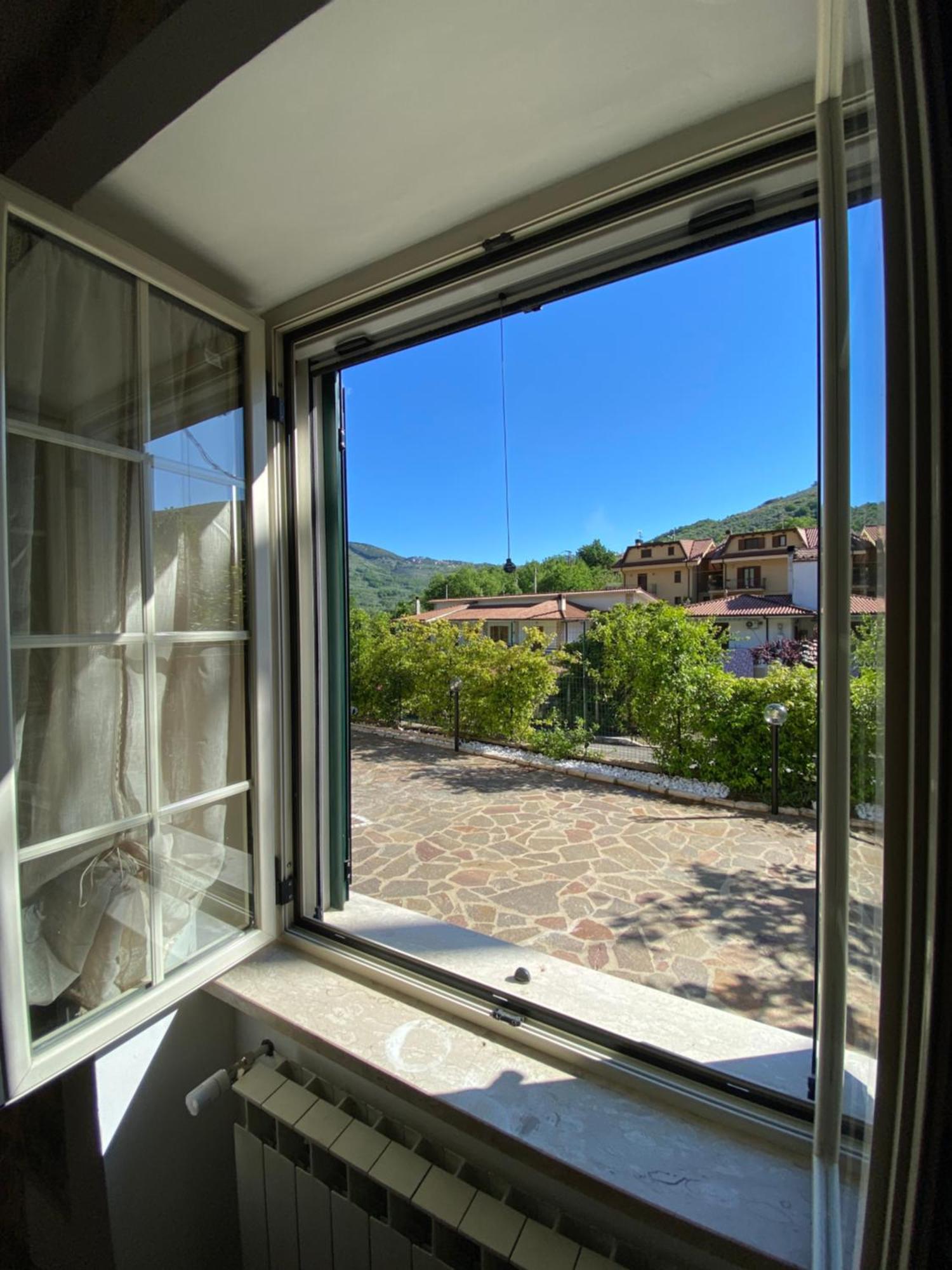 La Casa Di Nonna Tella Lenola Exterior foto